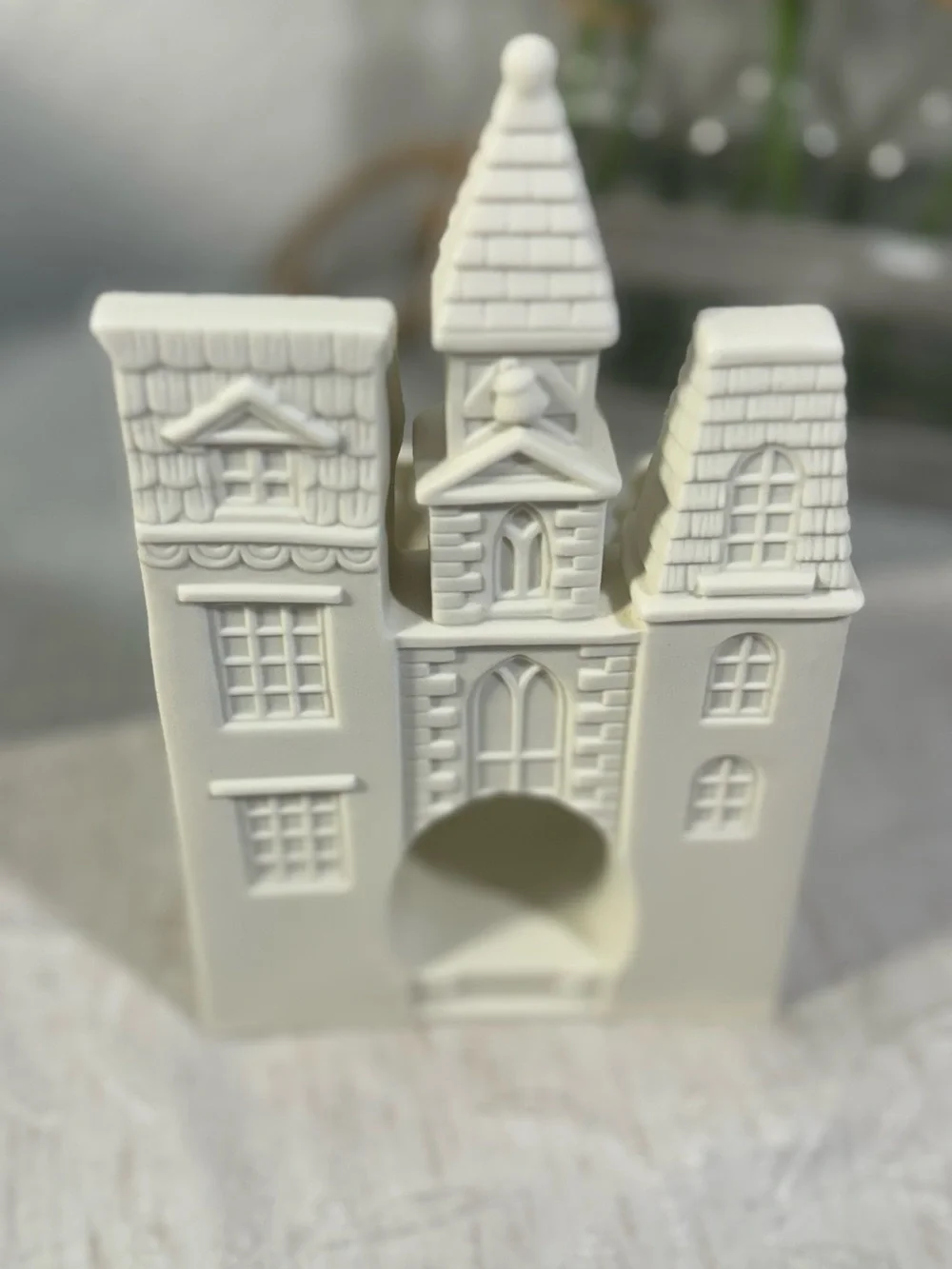 PartyLite Village Carolers White Bisque Church Tea Light Candle Holder P0204 NIB